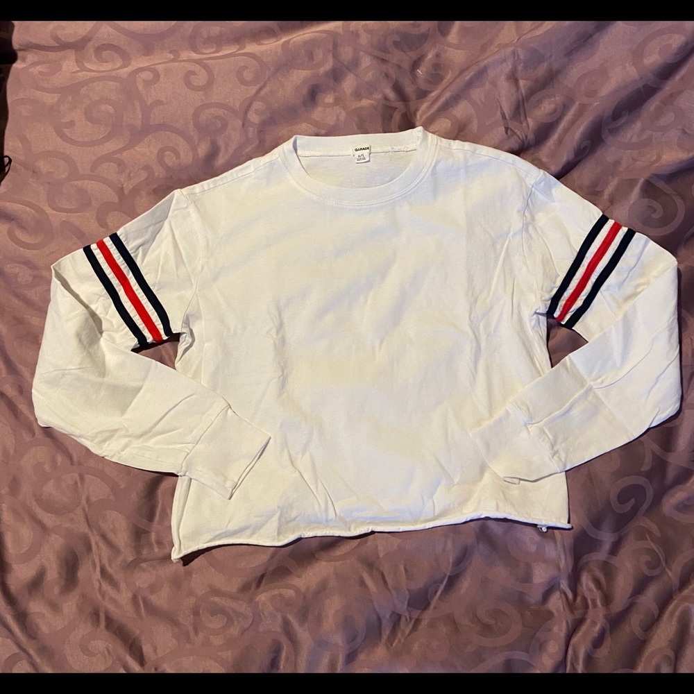 GARAGE white long sleeve crop top